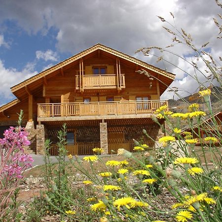 Madame Vacances Les Chalets De L'Altiport Alpe d'Huez Exteriör bild