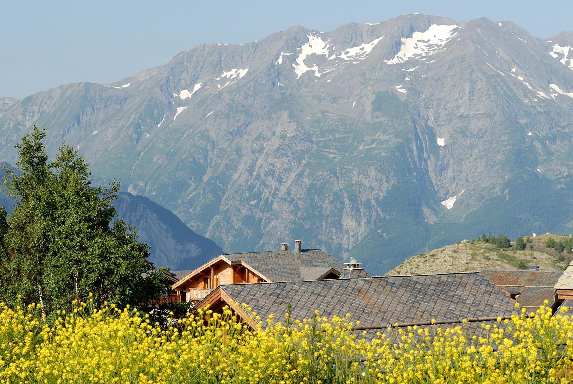 Madame Vacances Les Chalets De L'Altiport Alpe d'Huez Exteriör bild