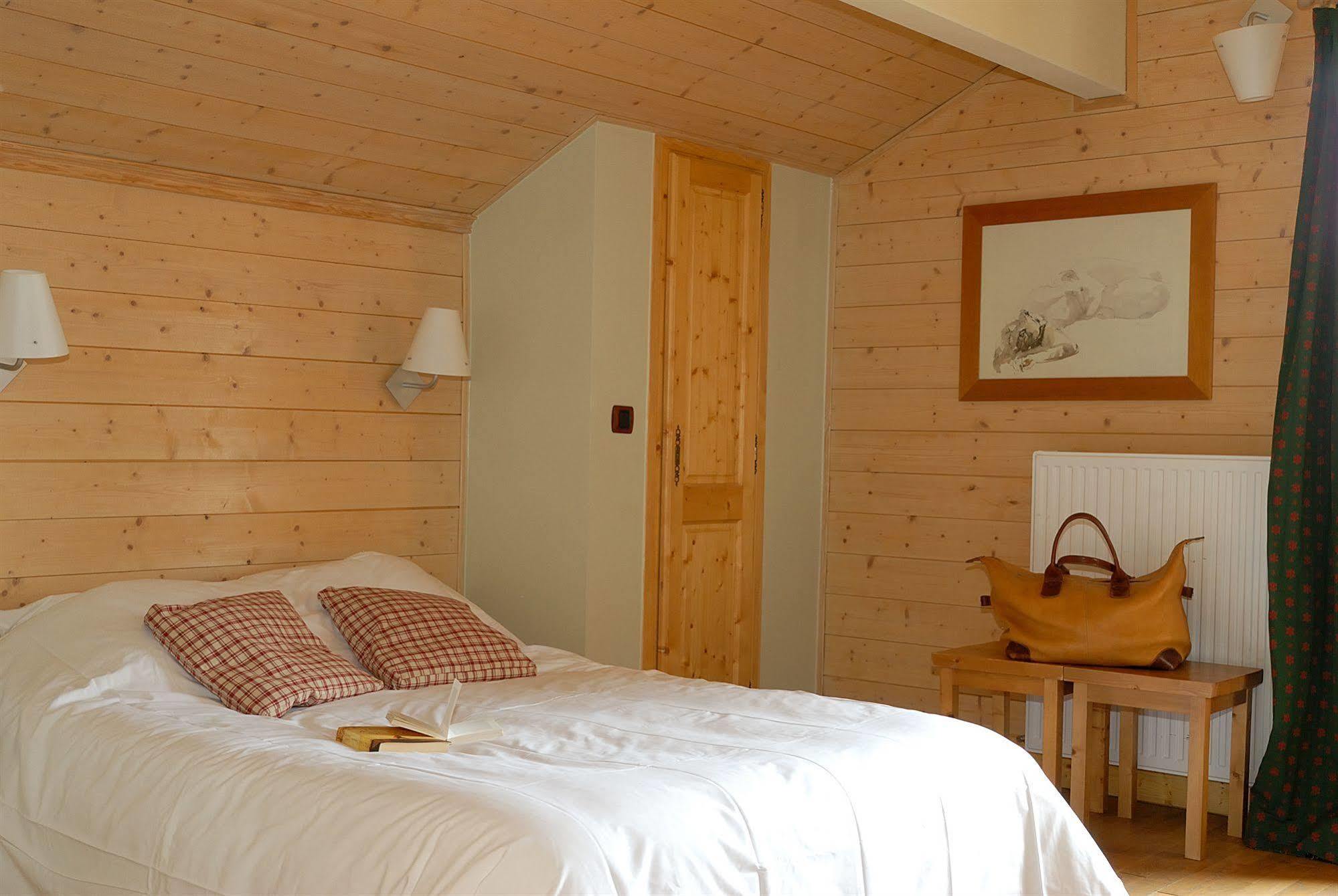 Madame Vacances Les Chalets De L'Altiport Alpe d'Huez Exteriör bild